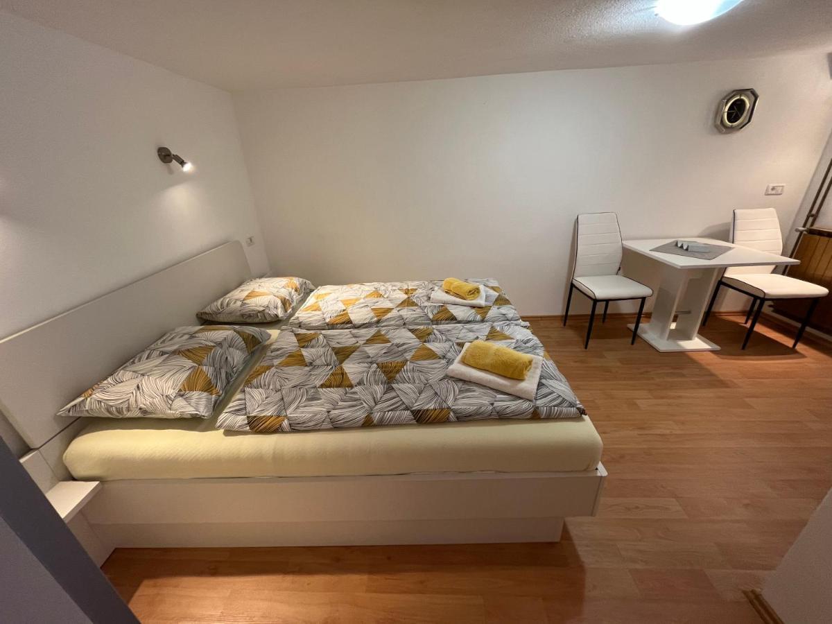 Apartmaji In Sobe Cuder Soča Exterior foto